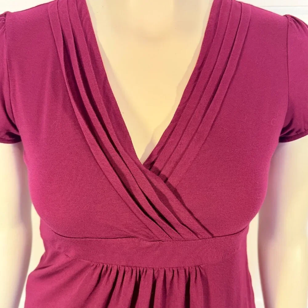 LOFT Peplum Top Blouse Women's Size M Purple Fuschia Wrap V-Neck Short Sleeve